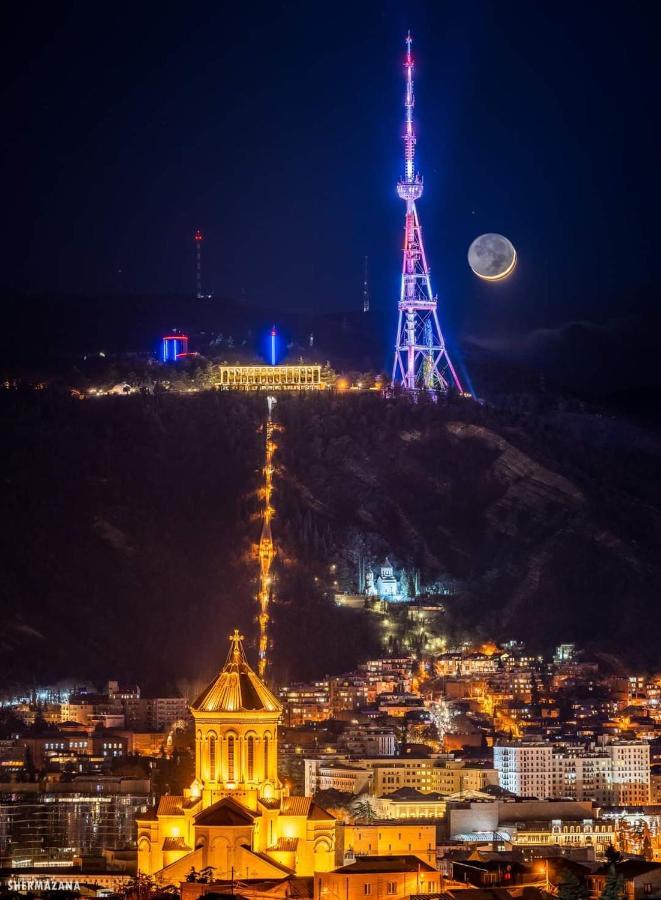 Tbilisi View Apartamento Exterior foto